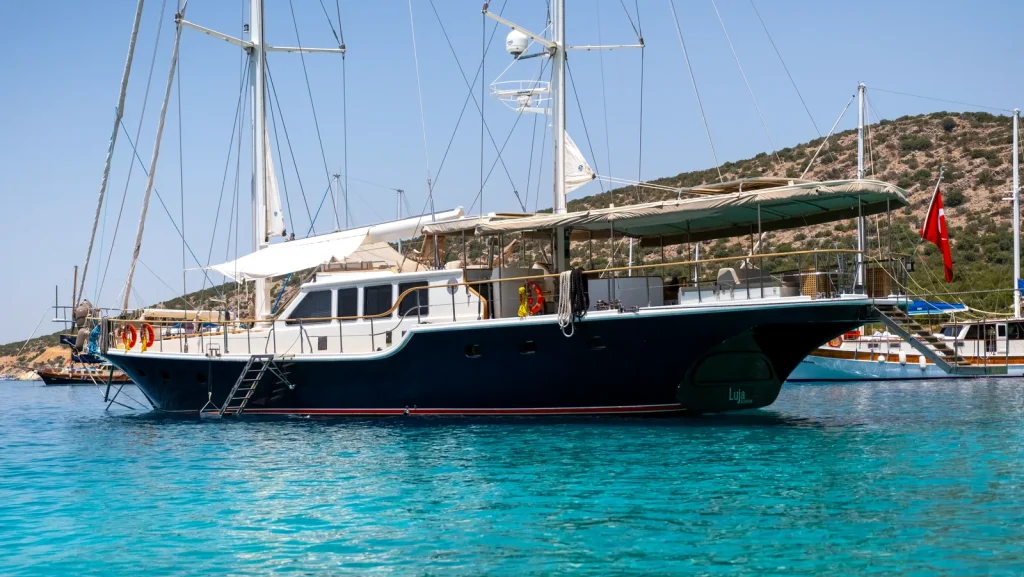 Motorsailer Luja