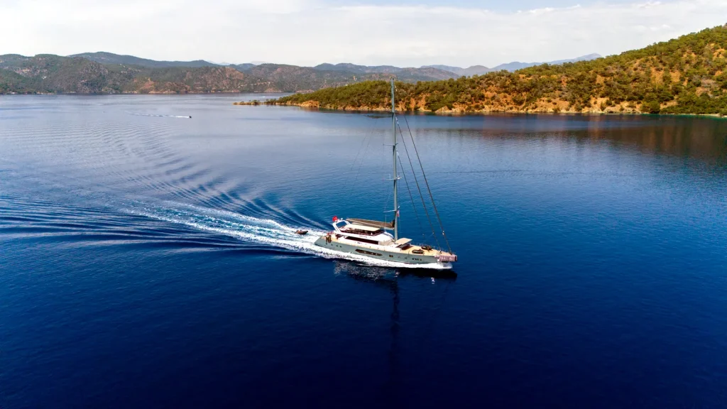 Motorsailer North Wind