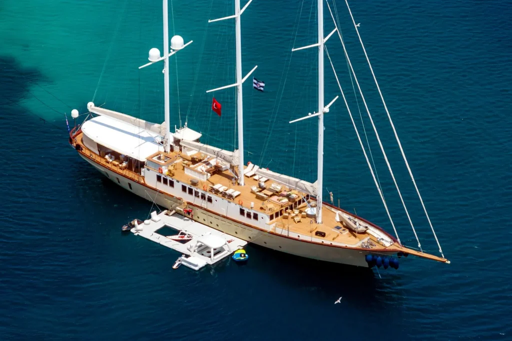 Motorsailer Yazz