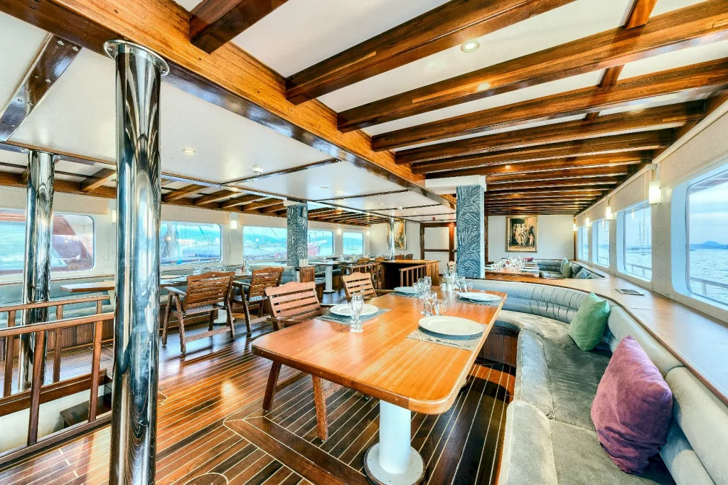Gulet Love Boat