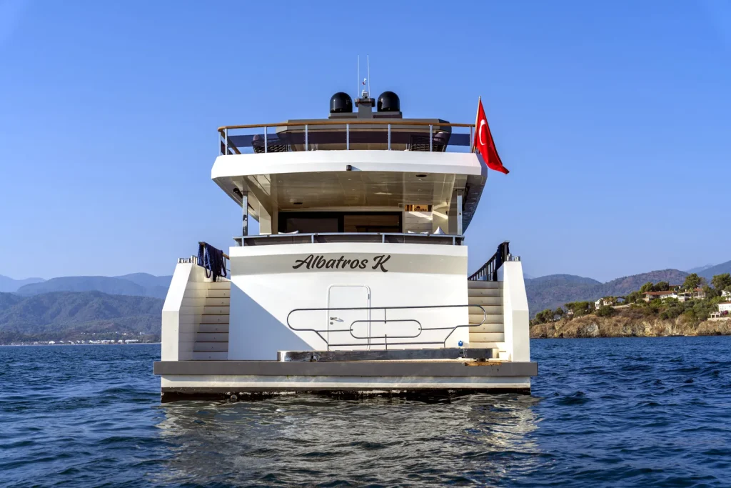 Motor Yacht Albatros Explorer