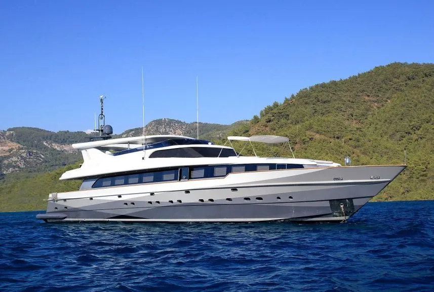 Motor Yacht Crocus