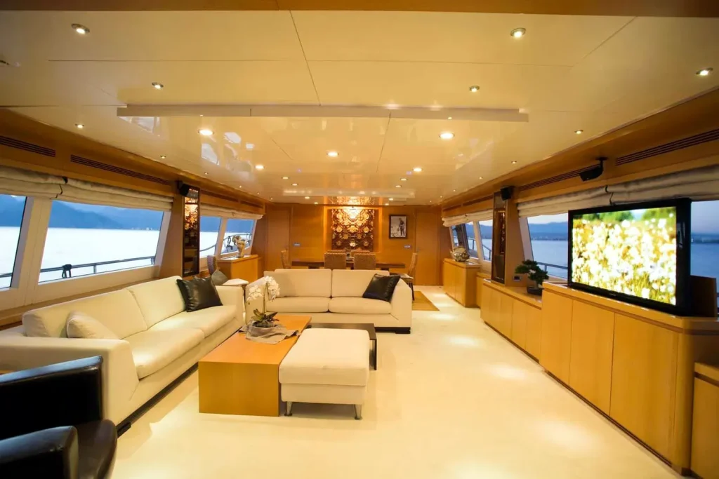 Motor Yacht Panfeliss