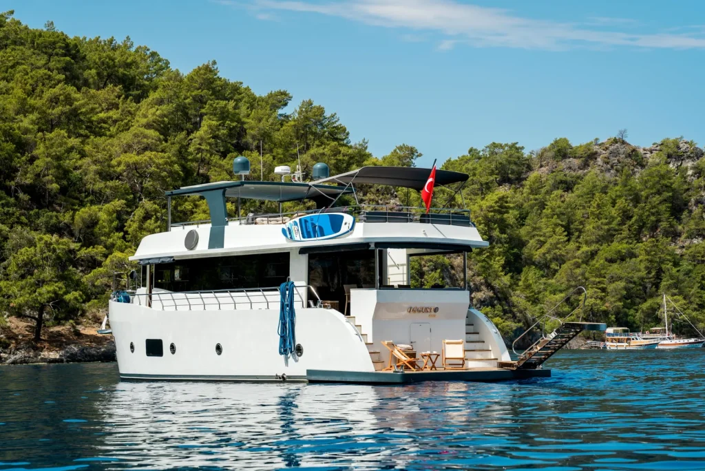 Motor Yacht Oggusto