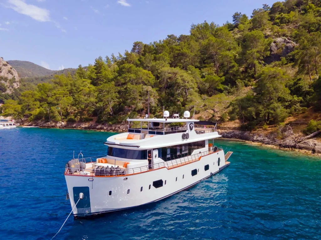 Motor Yacht Simay M