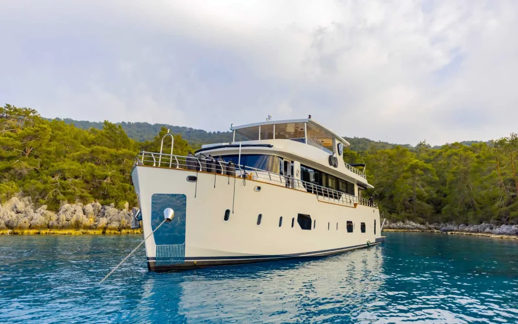 Motor Yacht Simay M