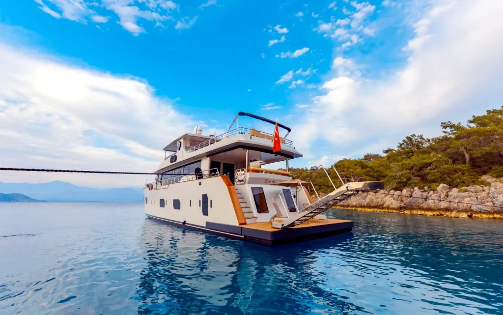 Motor Yacht Simay M
