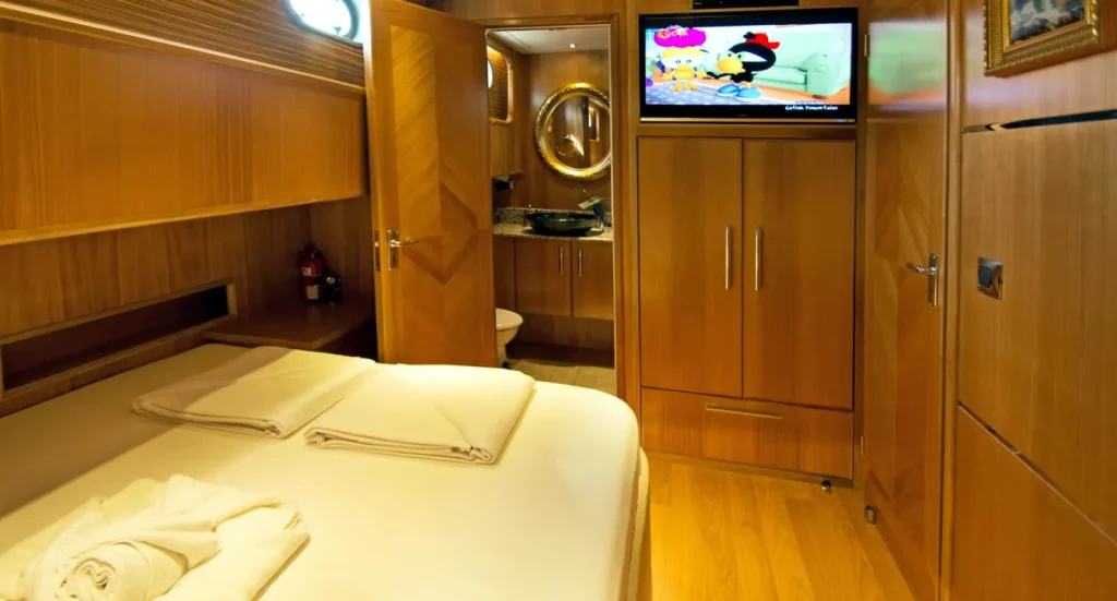 Motor Yacht Babosch